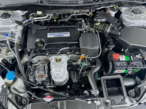 Used 2015 Honda Accord LX image 31