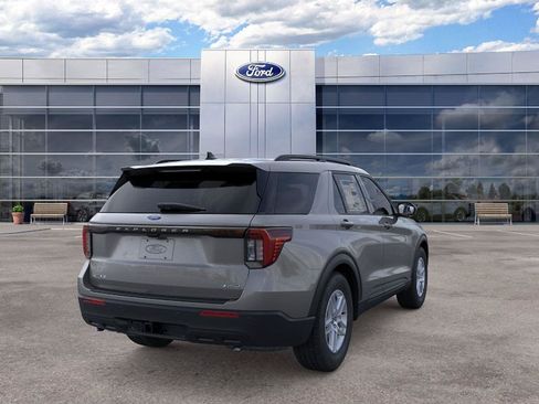 New 2026 Ford Explorer Active AWD/4WD image 8