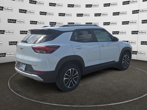 Used 2025 Chevrolet TrailBlazer LT FWD image 5