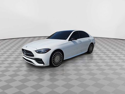 Used 2023 Mercedes-Benz C 300 Sedan image 4