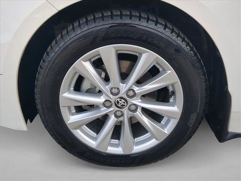 Used 2023 Toyota Corolla SE image 23