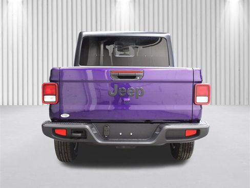 New 2026 Jeep Gladiator Sport image 4
