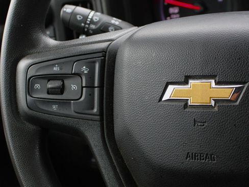 Used 2023 Chevrolet Silverado 1500 Custom image 24