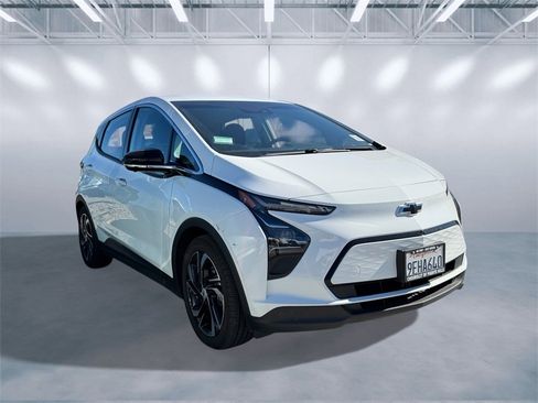Used 2023 Chevrolet Bolt LT image 14