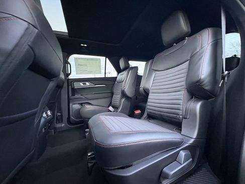 New 2026 Ford Explorer ST-Line w/ ST-Line Street Pack image 39