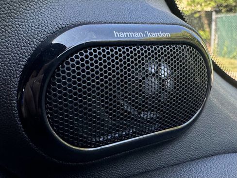 Used 2019 MINI Cooper Convertible w/ Premium Package image 16