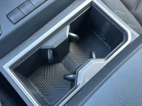 Used 2024 Toyota Tacoma SR5 image 35