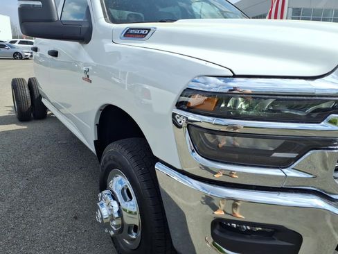 New 2026 RAM 3500 Tradesman w/ Chrome Appearance Group A AWD/4WD image 19