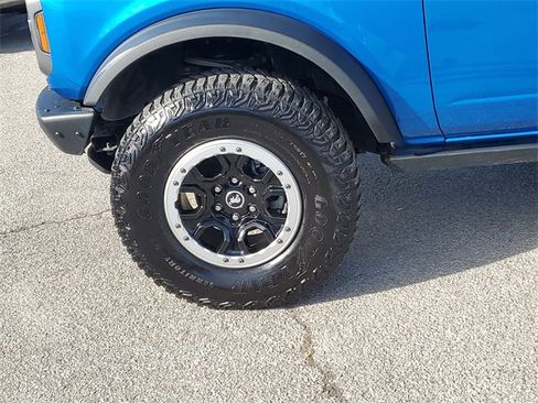 Used 2023 Ford Bronco Badlands w/ Sasquatch Package image 8