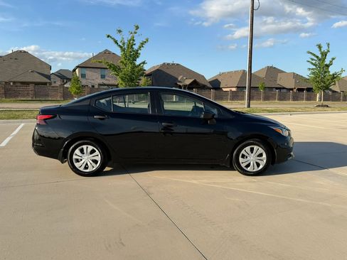 Used 2020 Nissan Versa S image 8