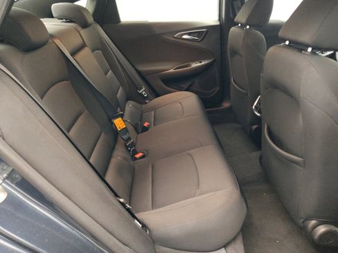Used 2019 Chevrolet Malibu LT FWD image 19