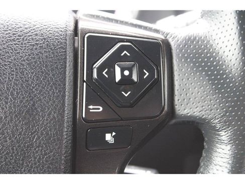 Used 2020 Toyota 4Runner TRD Off-Road Premium w/ Moonroof Package AWD/4WD image 21