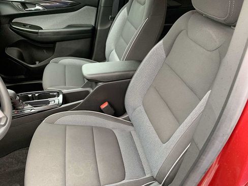 Certified 2024 Chevrolet TrailBlazer LS w/ LS Convenience Package FWD image 18