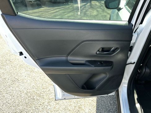 New 2026 Nissan Kicks S FWD image 21