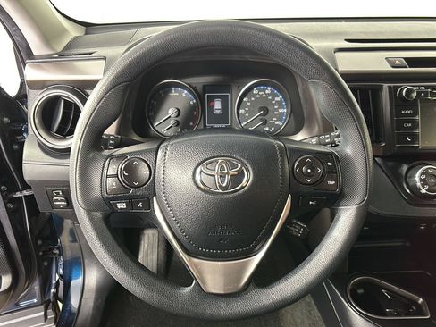 Used 2017 Toyota RAV4 LE w/ Carpet Mat Package AWD/4WD image 29