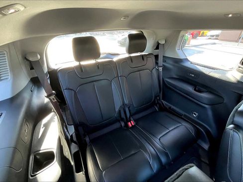 Used 2021 Jeep Grand Cherokee L Limited image 27