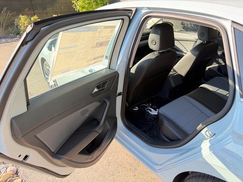 New 2025 Volkswagen Jetta SE image 17