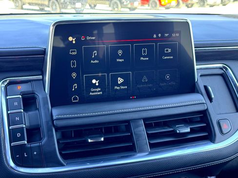 Used 2024 GMC Yukon XL SLT image 30