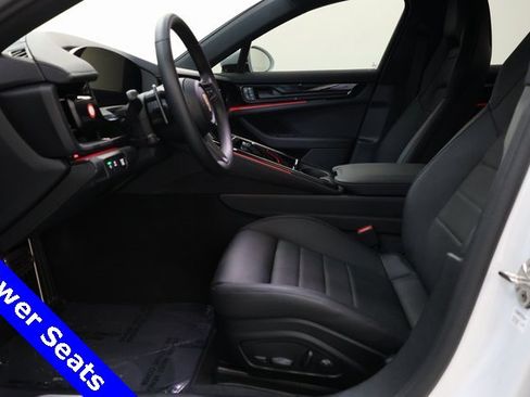 Used 2024 Porsche Panamera 4 image 34