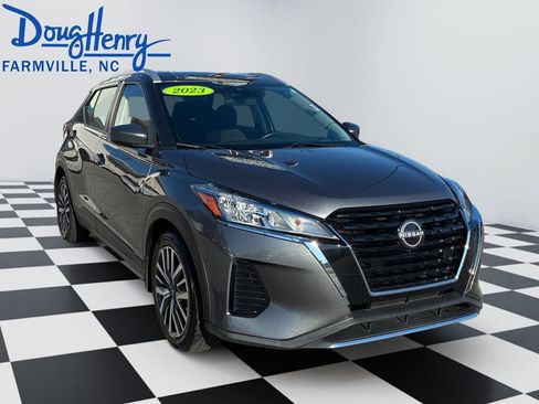 Used 2023 Nissan Kicks SV FWD image 7