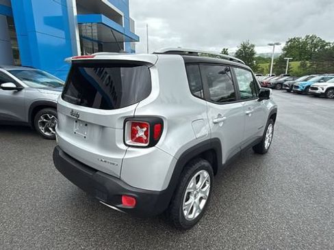 Used 2016 Jeep Renegade Limited AWD/4WD image 4