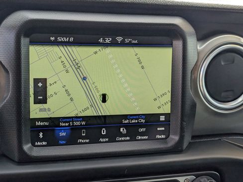 Used 2019 Jeep Wrangler Unlimited Sahara w/ Uconnect 4C Nav & Sound Group AWD/4WD image 20
