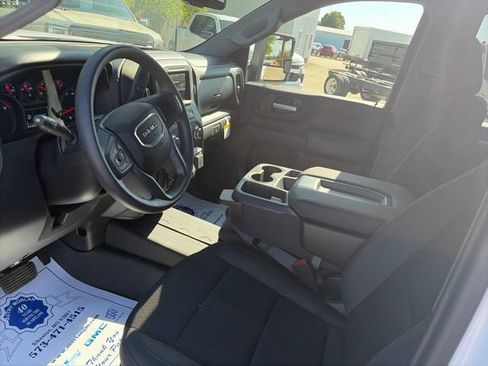 New 2026 GMC Sierra 2500 Pro AWD/4WD image 8