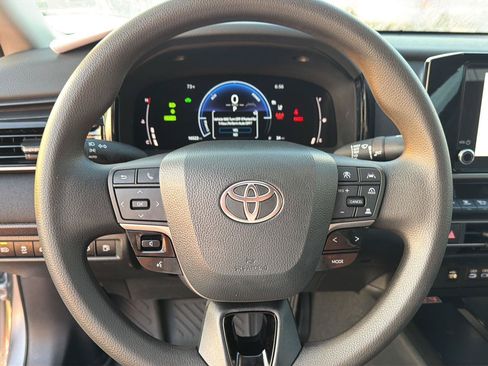 Certified 2025 Toyota Camry LE FWD image 20