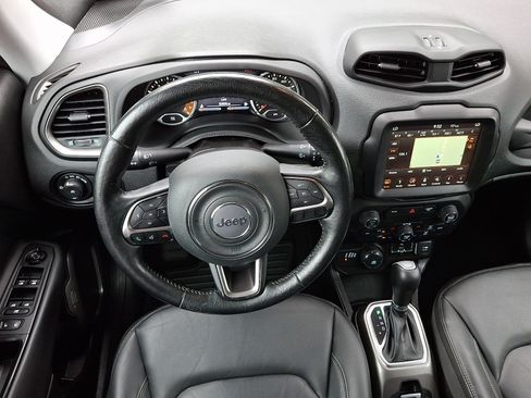 Certified 2019 Jeep Renegade Limited w/ UConnect 8.4 Nav Group AWD/4WD image 13