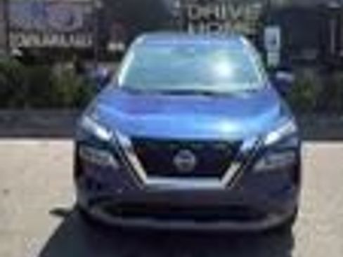 Used 2023 Nissan Rogue SV AWD/4WD image 2