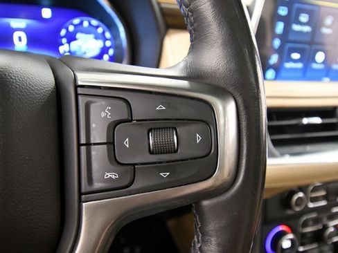 Used 2023 Chevrolet Tahoe Premier AWD/4WD image 22