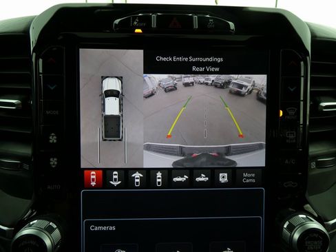 Used 2024 RAM 3500 Laramie w/ Night Edition image 29