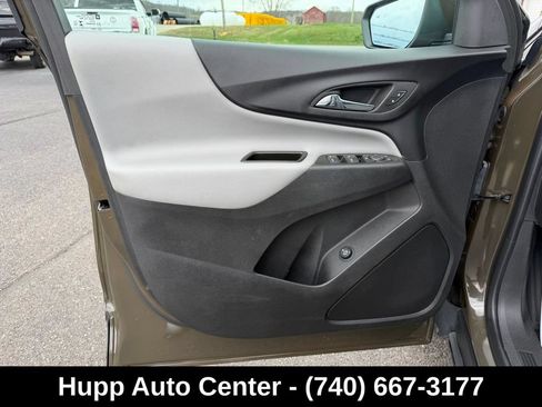 Used 2023 Chevrolet Equinox LT AWD/4WD image 8