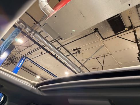 Used 2016 GMC Yukon XL Denali w/ Open Road Package image 34