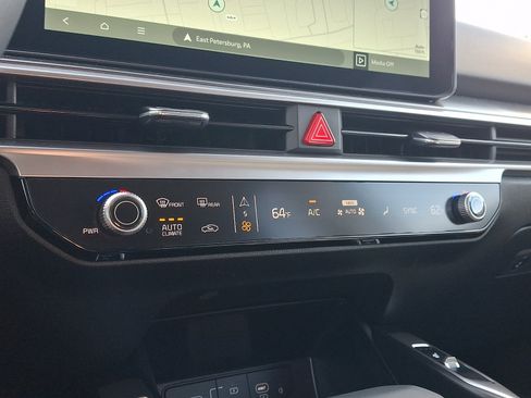 New 2026 Kia Sorento EX FWD image 12