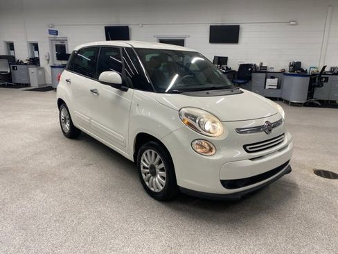 Used 2014 FIAT 500L Easy image 3