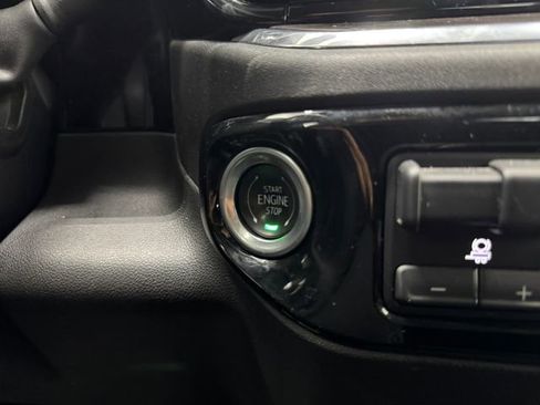 Used 2025 GMC Sierra 1500 SLT image 26