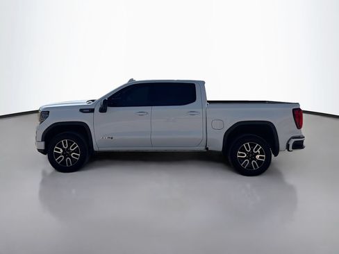 Used 2022 GMC Sierra 1500 AT4 w/ AT4 Preferred Package AWD/4WD image 4