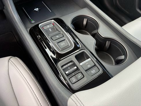 Certified 2025 Honda Pilot EX-L image 24