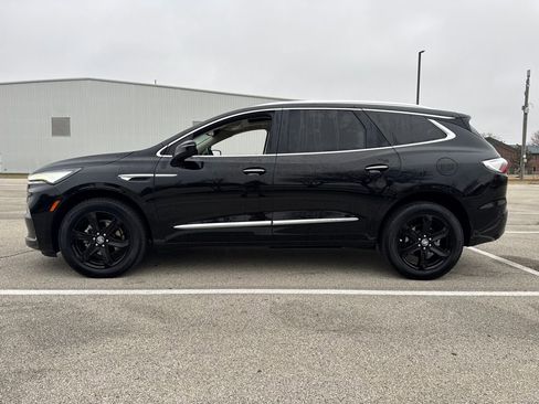 Used 2023 Buick Enclave Essence w/ Experience Buick Package image 2