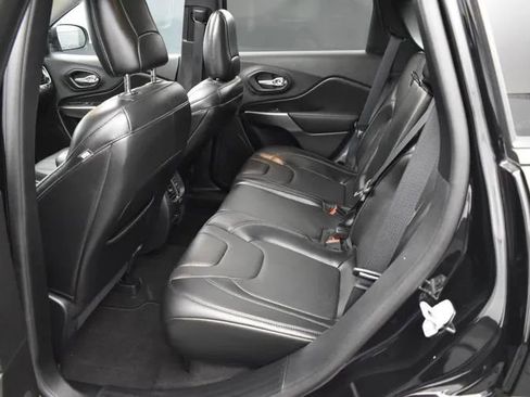 Used 2020 Jeep Cherokee Limited AWD/4WD image 15
