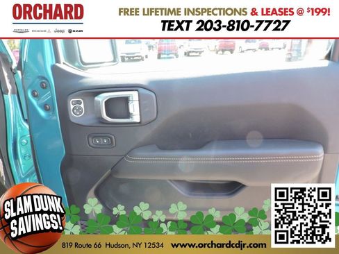 New 2024 Jeep Wrangler Unlimited Sahara w/ Technology Group image 14