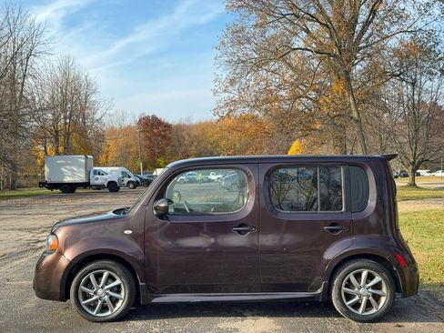 Used 2010 Nissan Cube 1.8 S Krom Edition w/ Interior Designer Pkg FWD image 10