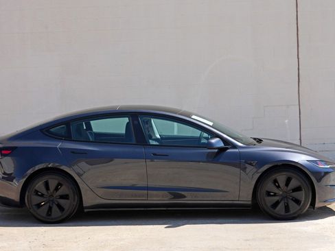 Used 2024 Tesla Model 3 image 60