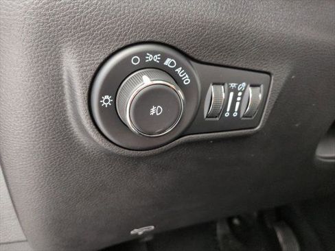 Certified 2023 Jeep Compass Latitude AWD/4WD image 26