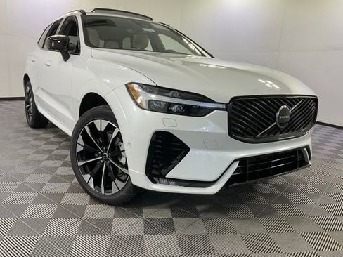 New 2026 Volvo XC60 B5 Plus w/ Protection Package Premier image 41