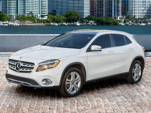 Used 2020 Mercedes-Benz GLA 250 w/ Convenience Package image 1