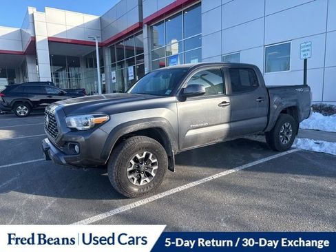Used 2023 Toyota Tacoma TRD Off-Road image 11