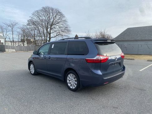 Used 2016 Toyota Sienna LE image 8