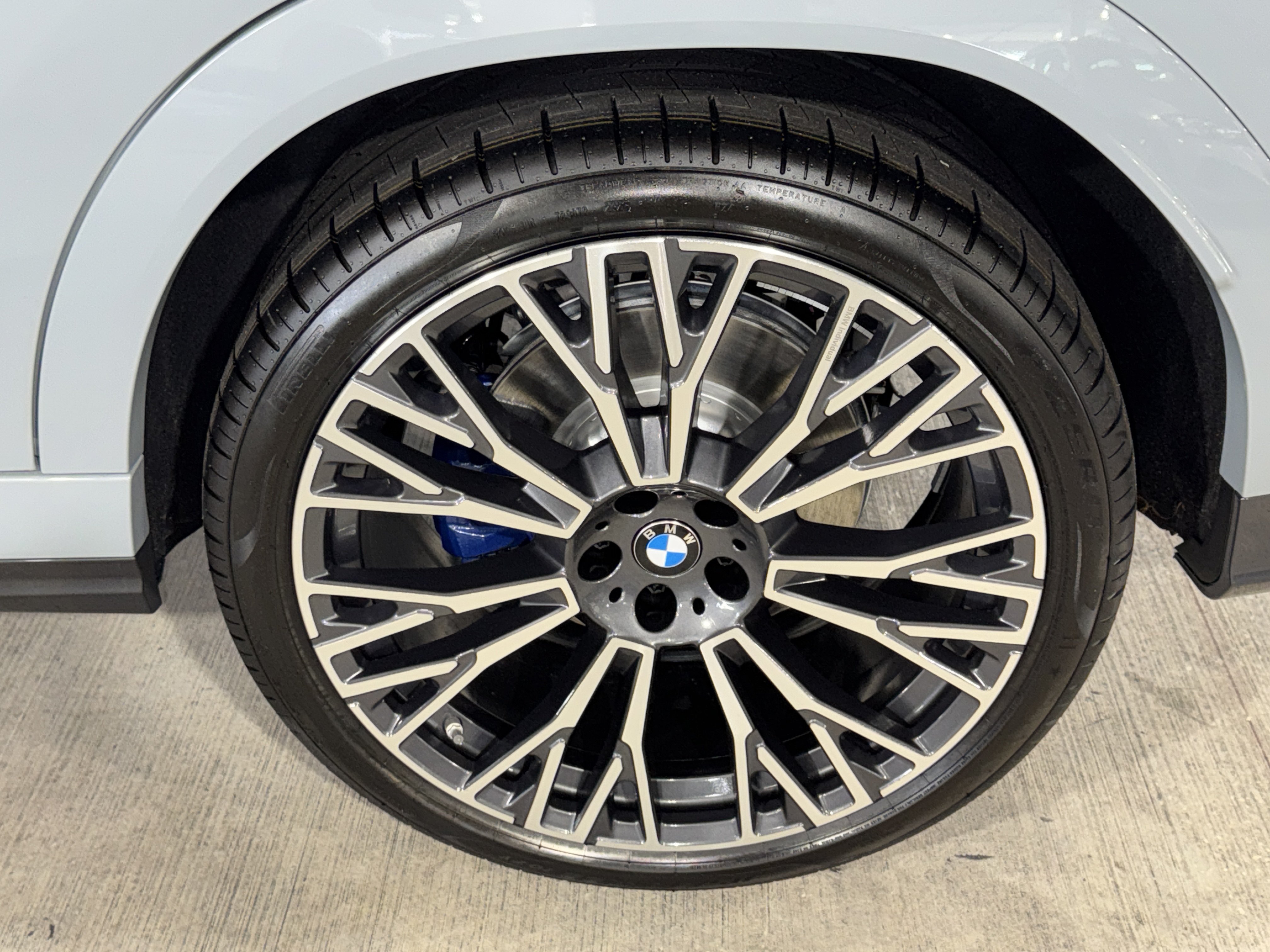New 2027 BMW X6 xDrive40i AWD/4WD image 25